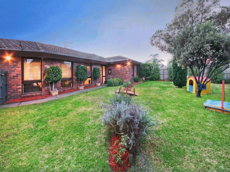 5 Snowdon Drive, Cheltenham, Vic 3192 Property Details