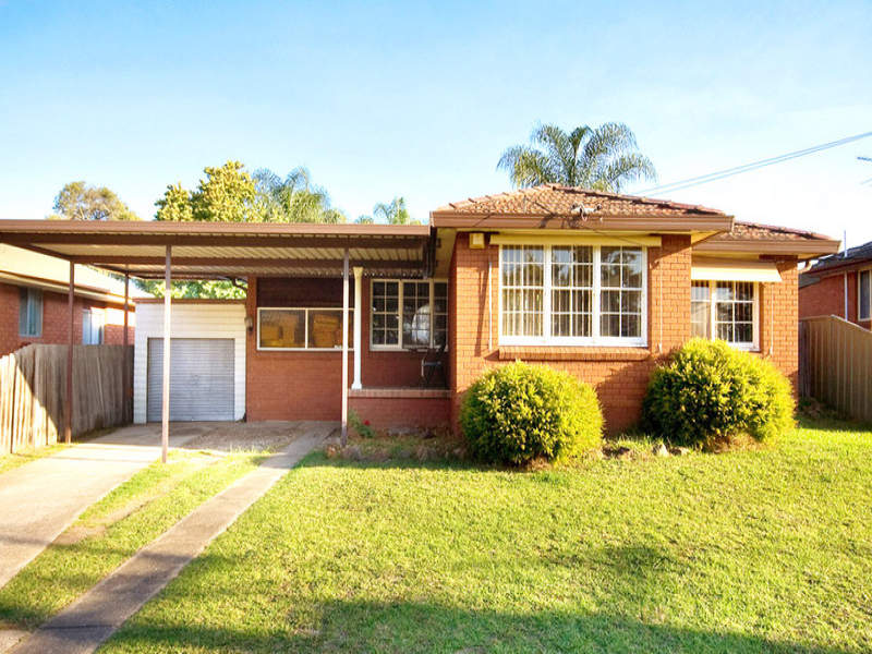 12 Woodview Road, Oxley Park, NSW 2760