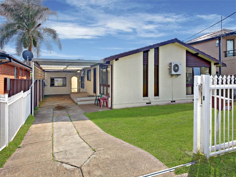 10 Rex Road, Hall, NSW 2198