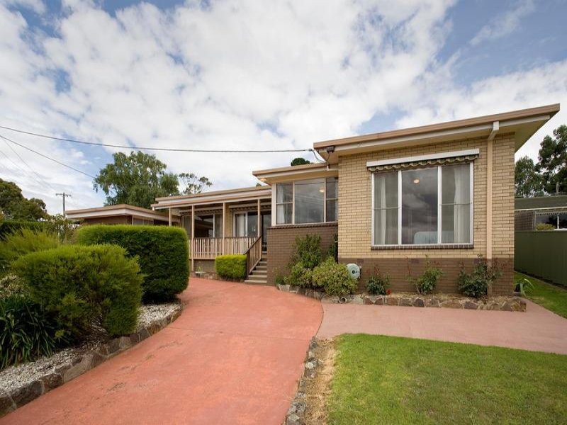2 Howarth Street, Colac, Vic 3250 Property Details