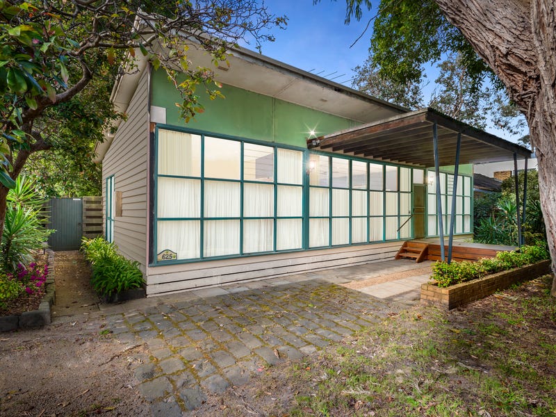 625 Point Nepean Road, McCrae, Vic 3938 Property Details