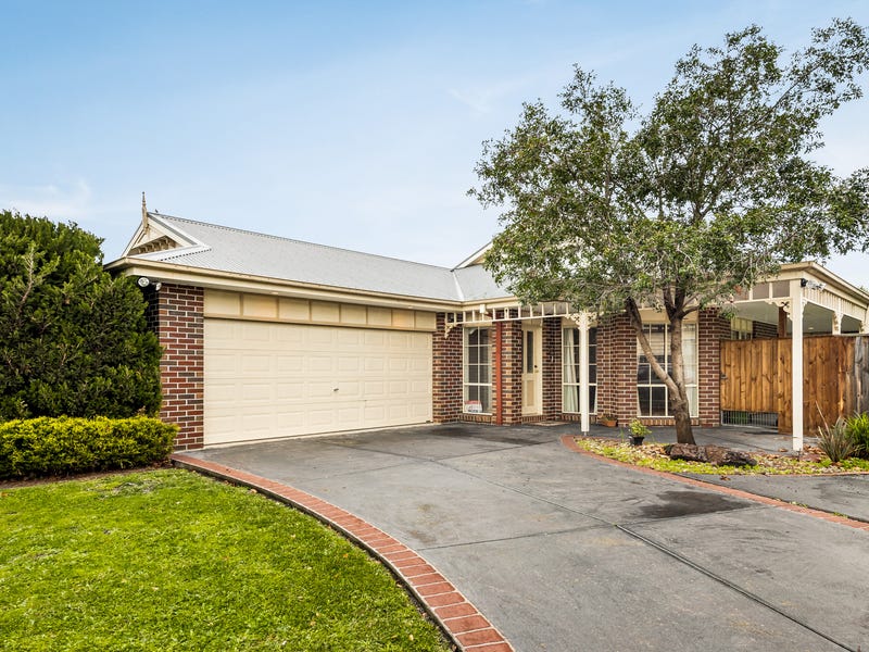 11 Colonial Way, Pakenham, VIC 3810