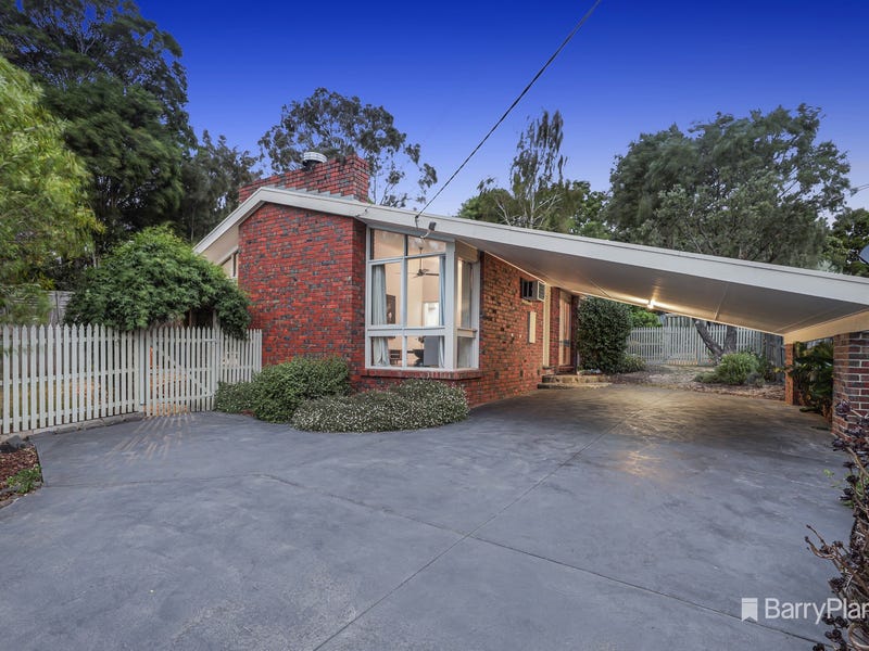 18 Blackfriars Lane, Chirnside Park, VIC 3116