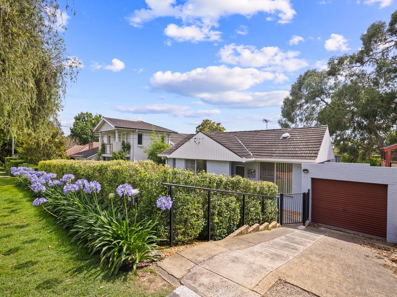 10 Phillip Avenue, Seaforth, NSW 2092