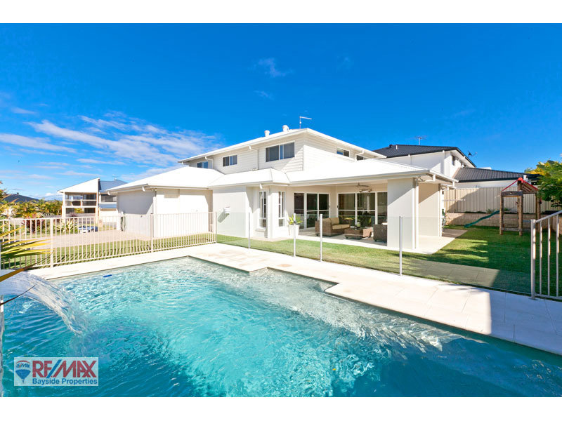 69 Penzance Drive, Redland Bay, QLD 4165