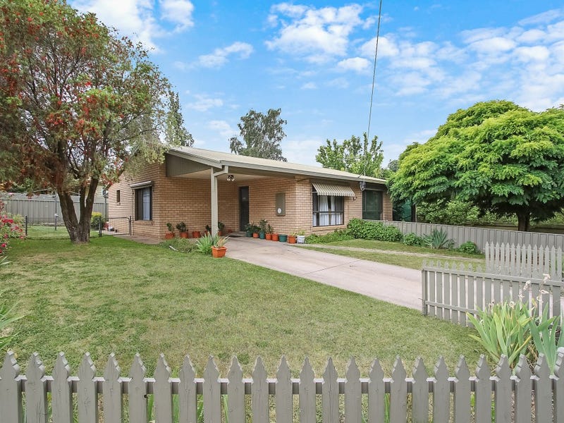 1/7a Harper Avenue, Beechworth, Vic 3747 Property Details