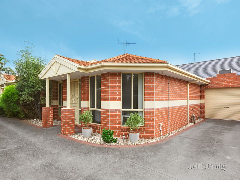 2/18 Hobbs Crescent, Reservoir, Vic 3073 Property Details