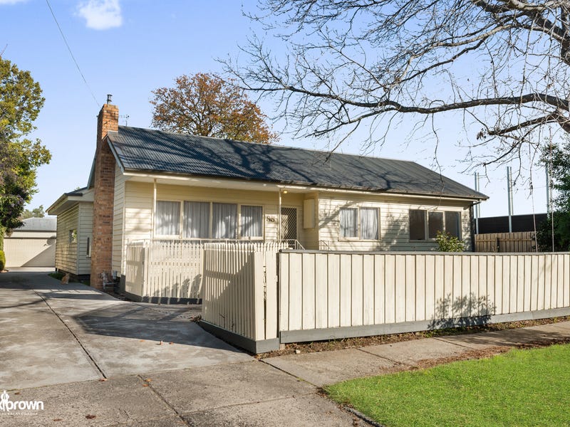 35 Plumer Street, Croydon, Vic 3136 - Property Details