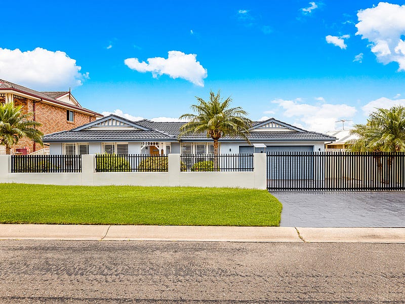 14 Cordelia Cres, Green Valley, NSW 2168