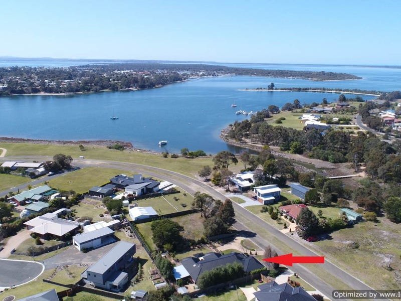 36 Lake Shore Drive, Newlands Arm, Vic 3875 House for Sale