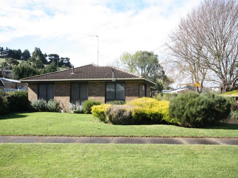 222 High Street, Learmonth, Vic 3352 Property Details