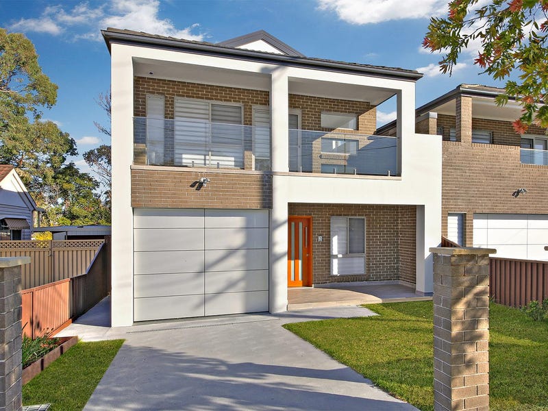 7 Singleton Avenue, East Hills, NSW 2213