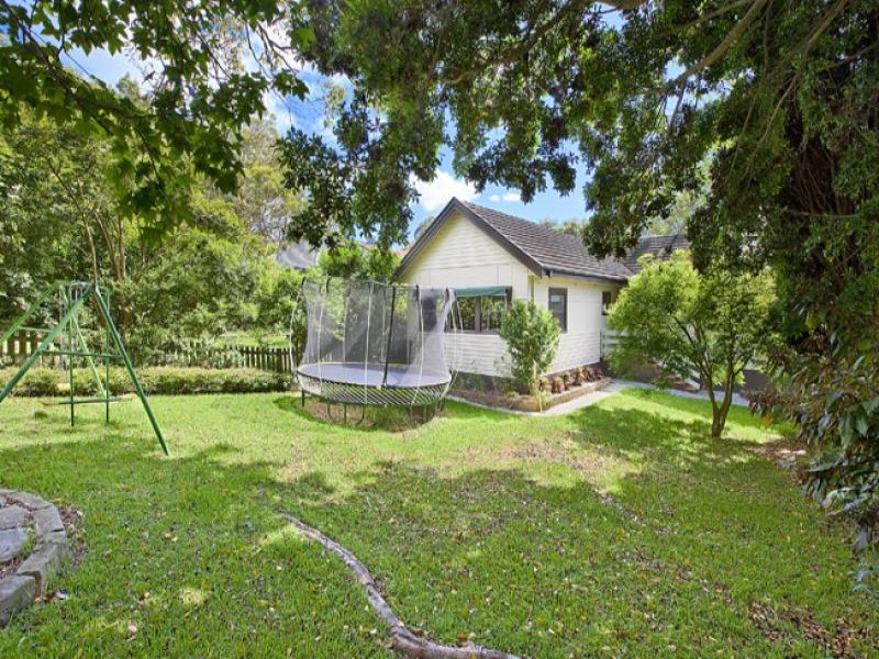 2 Armstrong Street, Seaforth, NSW 2092 Property Details