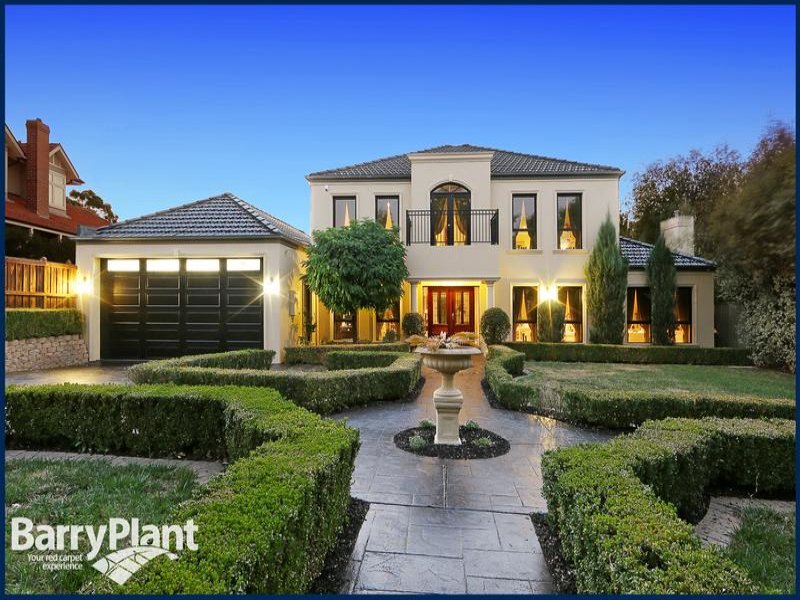 17 Heritage Way, Lysterfield, Vic 3156 Property Details