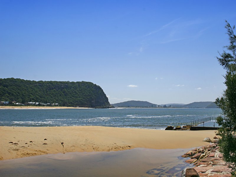 10 Green Point Road, Pearl Beach, NSW 2256