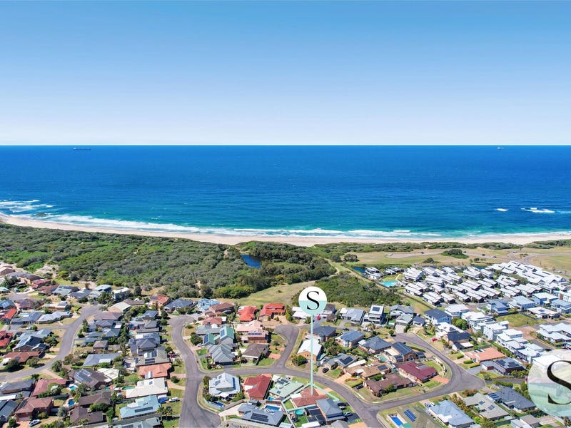 7 yachtsman ave caves beach