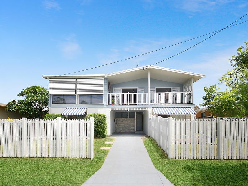 8 Constance Avenue, Mermaid Waters, QLD 4218