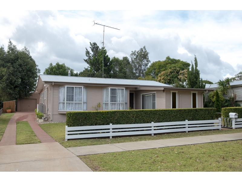 47 Crown Street, Rangeville, Qld 4350 Property Details