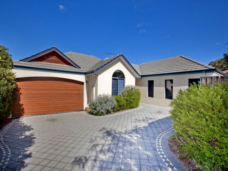 13C Stewart Street, Scarborough, WA 6019