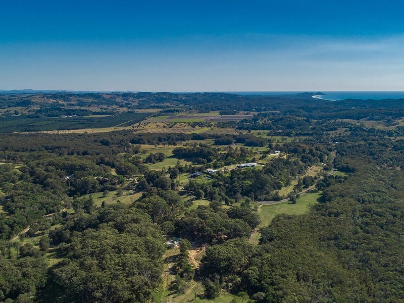 4 Owenia Way, Broken Head, NSW 2481