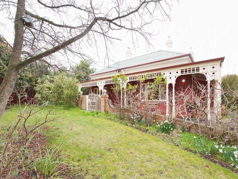20 Hall Street, Castlemaine, VIC 3450