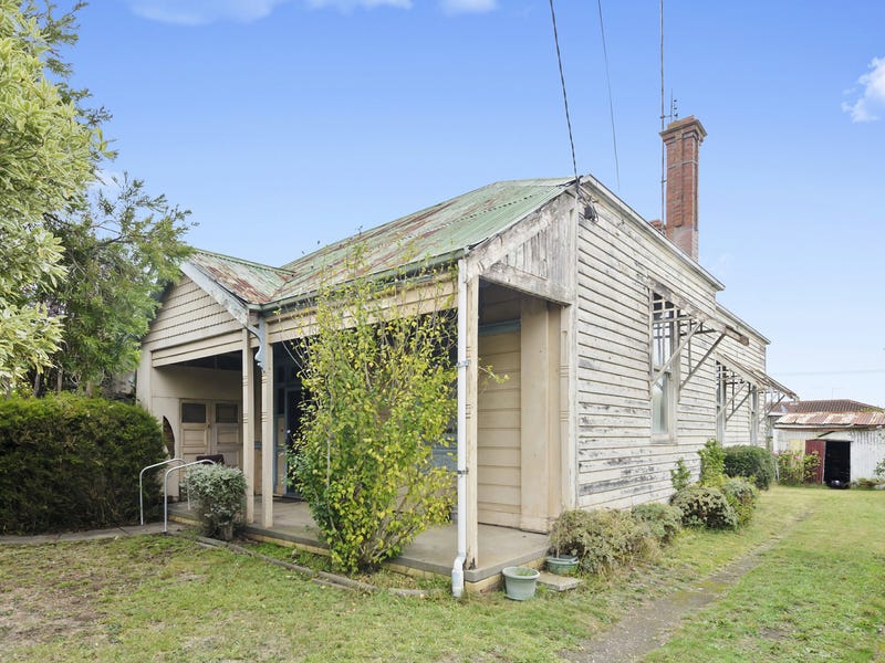 19 McLaughlin Street, Colac, Vic 3250 Property Details