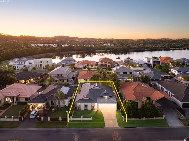 10 Fairbairn Court, Oxenford, Qld 4210 House for Sale