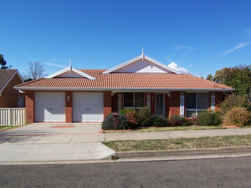 17 Fitzroy Street, Goulburn, NSW 2580