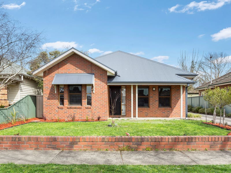 1 1209 Gregory Street Lake Wendouree Vic 3350 Unit For Sale