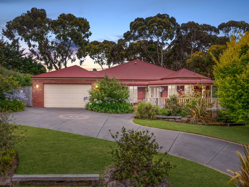 42 Fullwood Dr, Sunbury, Vic 3429 Property Details