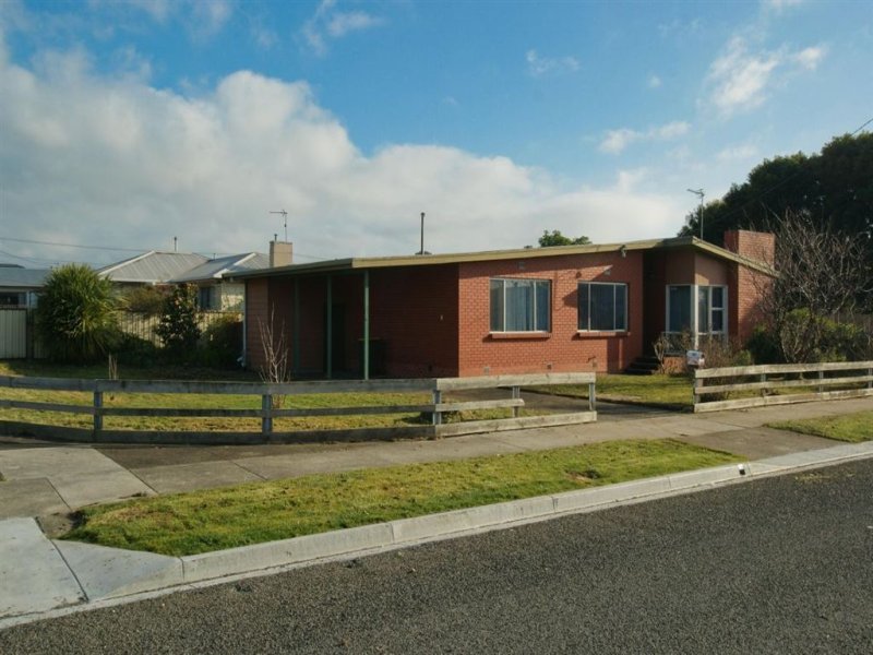 92 Madden Street, Devonport, TAS 7310