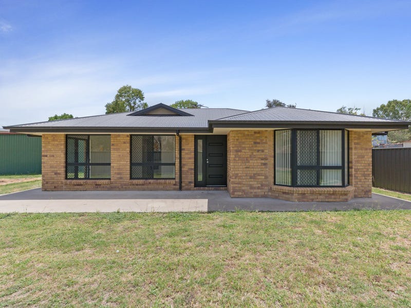 2 Gordon Lane, Mount QLD 4714