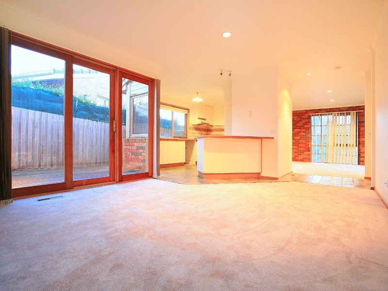 38 Bangor Drive, Frankston, Vic 3199 Property Details