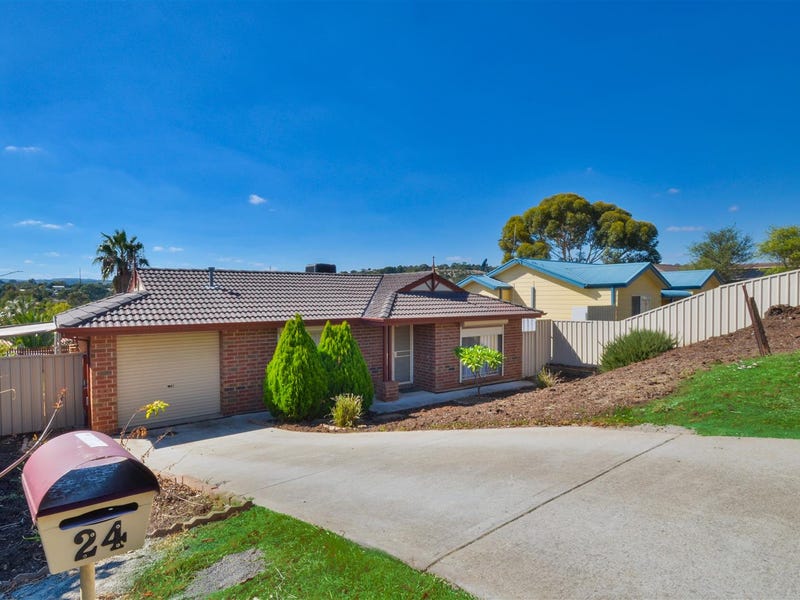 24 Featherstone Drive, Huntfield Heights, SA 5163