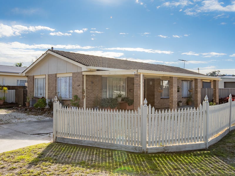 568 Manns Street, Lavington, NSW 2641 House for Sale
