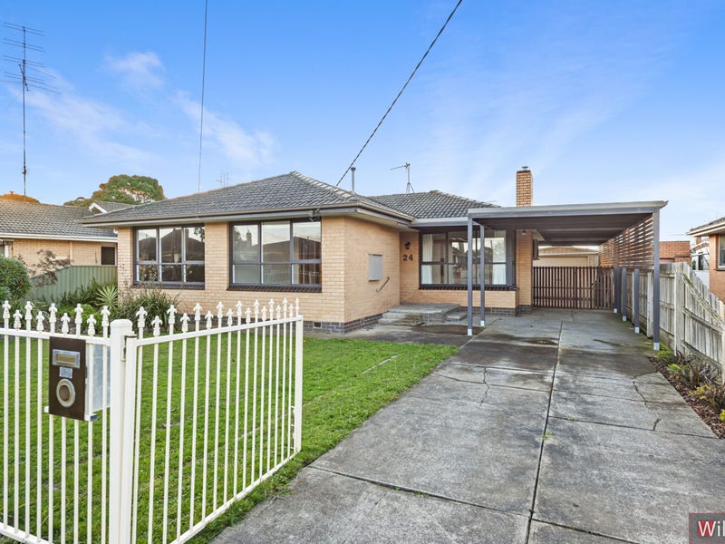 24 Hastings Street, Wendouree, VIC 3355