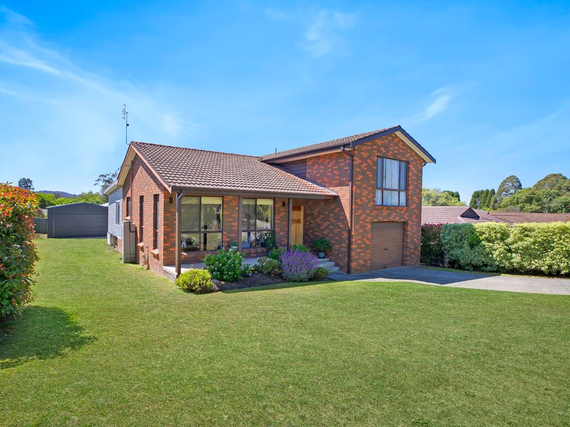33 Sir Donald Bradman Drive, Bowral, NSW 2576