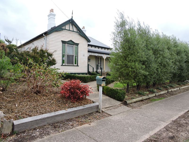 57 Moore Street, Ararat, VIC 3377