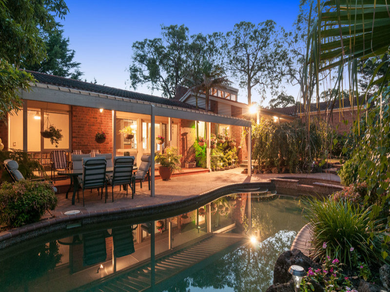 25 Fernleigh Drive, Mooroolbark, Vic 3138 Property Details