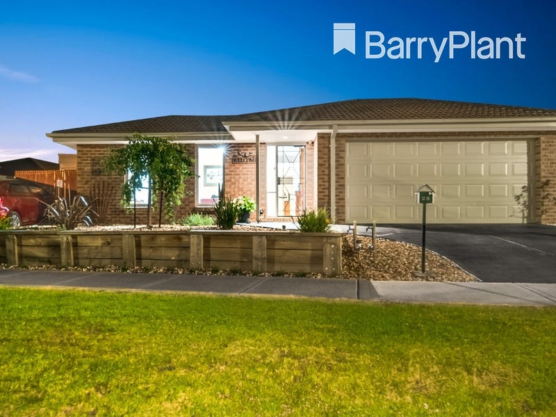 28 Goshawk Drive, Pakenham, Vic 3810 Property Details