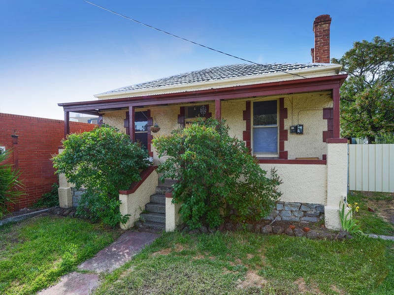 176 Rowan Street, Bendigo, Vic 3550 House for Sale