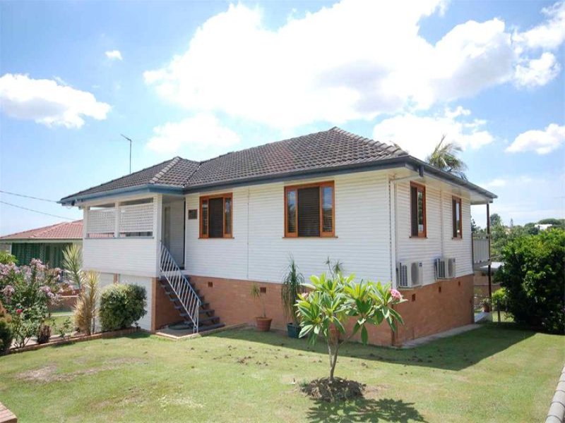 15 Geraldine Street, Wavell Heights, QLD 4012