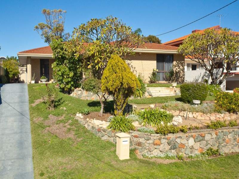 106 Lynn Street, Trigg, WA 6029 Property Details