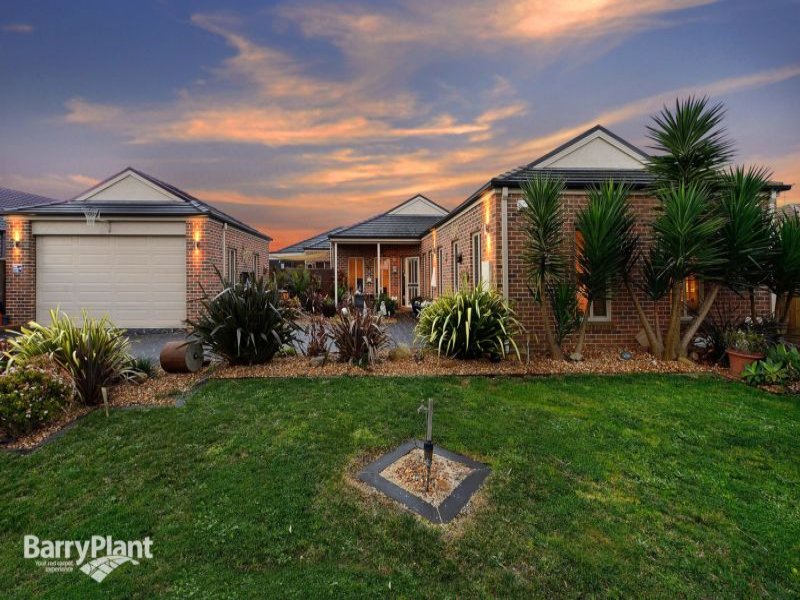 4 Dennis Avenue, Pakenham, VIC 3810