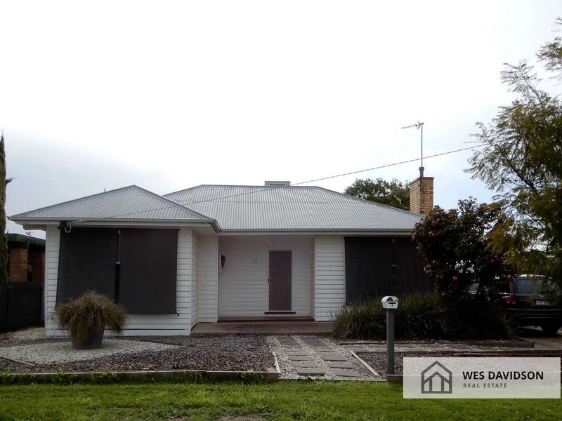 12 Mathoura Street Horsham Vic 3400 Realestate Com Au