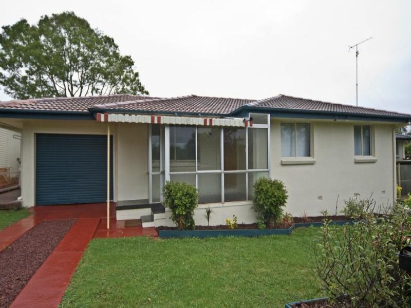 239 Mackenzie Street, Centenary Heights, QLD 4350