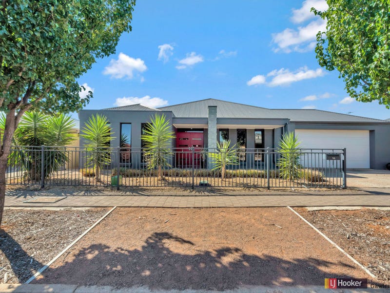 10 Roma Street, Munno Para, SA 5115 - Realestate.com.au