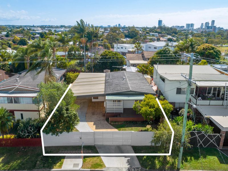 33 Shirley Street, Southport, QLD 4215