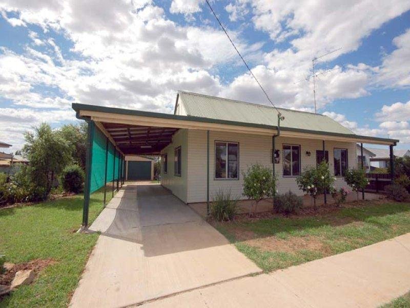 25 Hebden Street, Lockhart, NSW 2656 Property Details