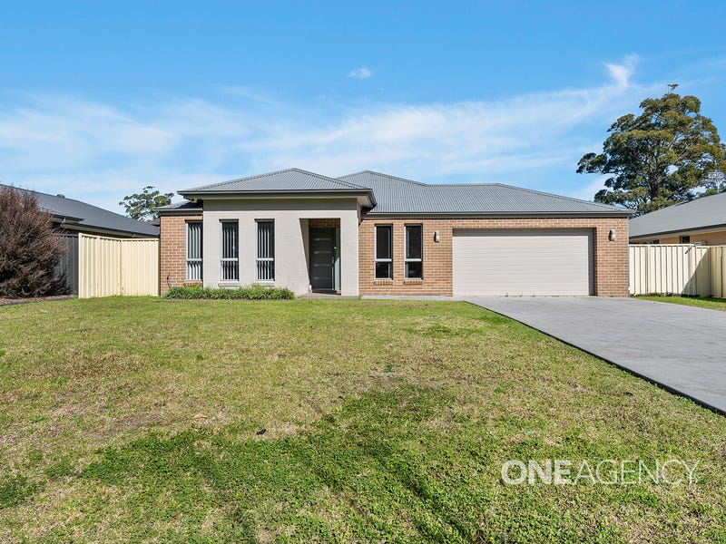 Real Estate & Property for Sale in Huskisson, NSW 2540 (+1 location) Pg